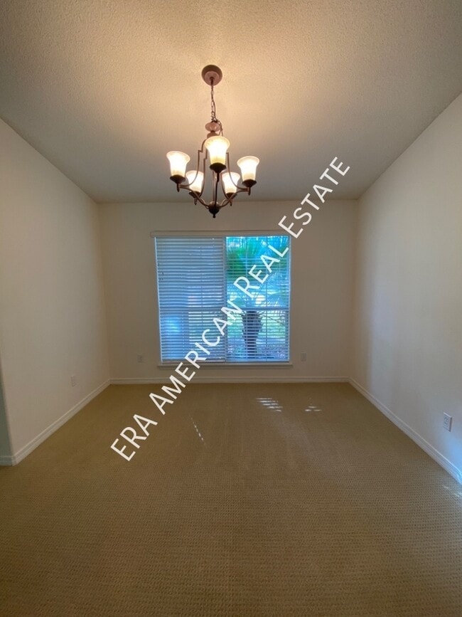 Building Photo - 1922 Everglades Dr