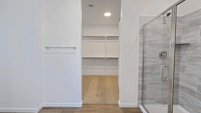 Building Photo - 17863 W Elm St