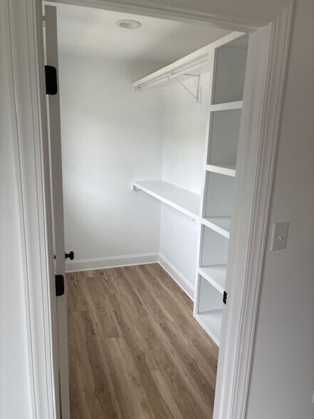 Master walk in closet - 74 Luke Ct