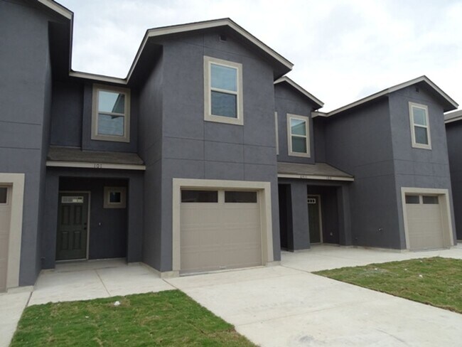 Building Photo - 6411 Luglio Ln