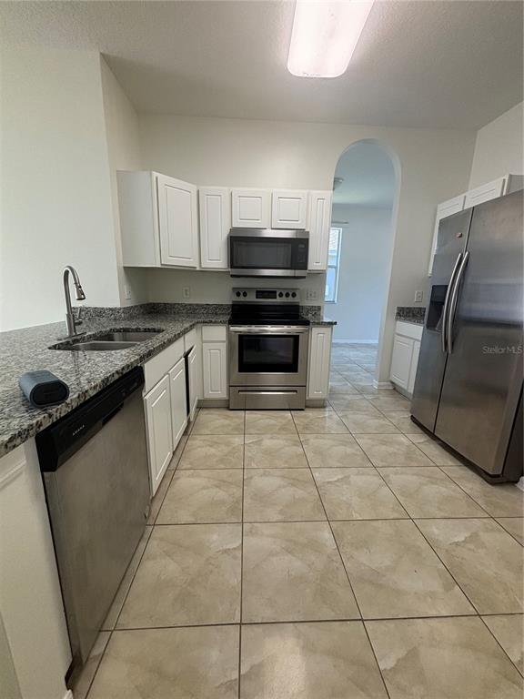 Building Photo - 10510 Beneva Dr