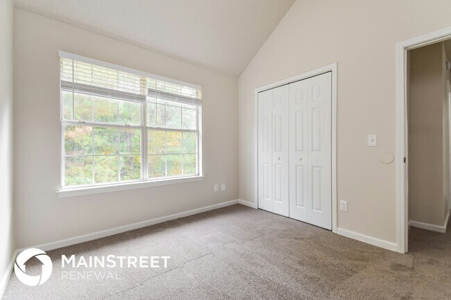 Building Photo - 4180 Clarks Tr