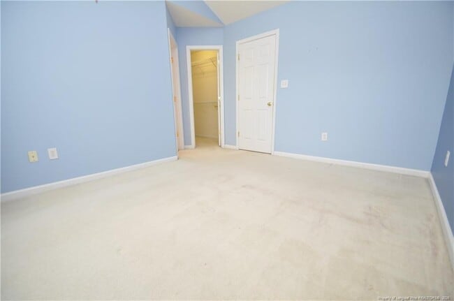 Building Photo - 416 Oak Pine Dr