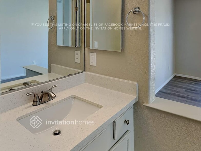 Building Photo - 16507 N 69th Ave