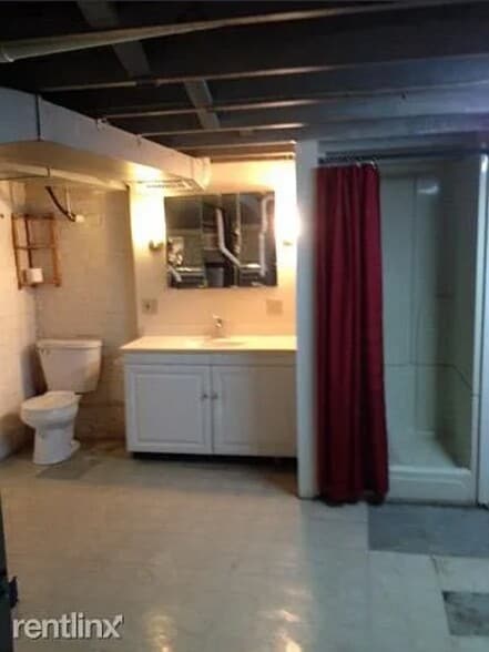 Building Photo - 225 Johnson St