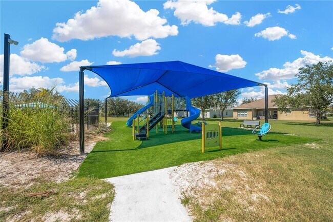 Building Photo - 1833 Mira Lago Cir