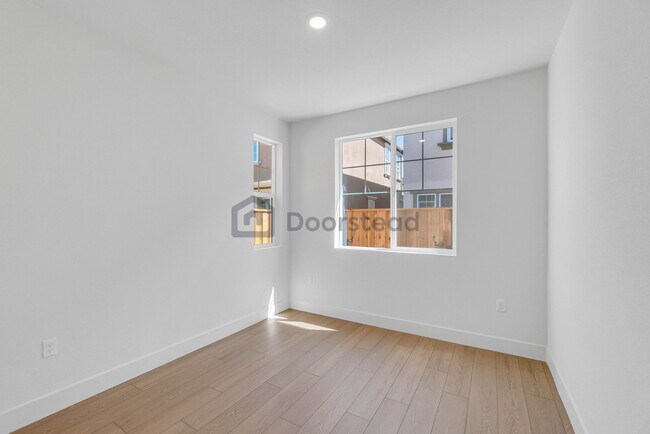 Building Photo - 7268 Wishwood Pl