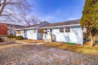 Building Photo - Most utilities INCLUDED!! 3 Bedroom 2 Bath Duplex Richfield Available May 1 2026