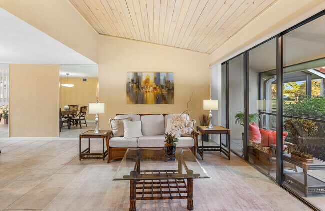 Building Photo - 229 Old Meadow Way