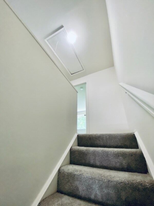 Building Photo - 10690 High Beam Ct