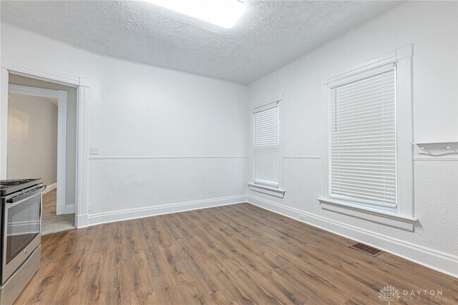 Building Photo - 558 Wyoming St