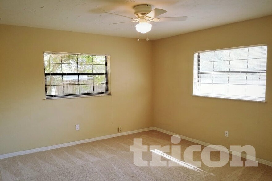 Building Photo - 1415 Wood Ave