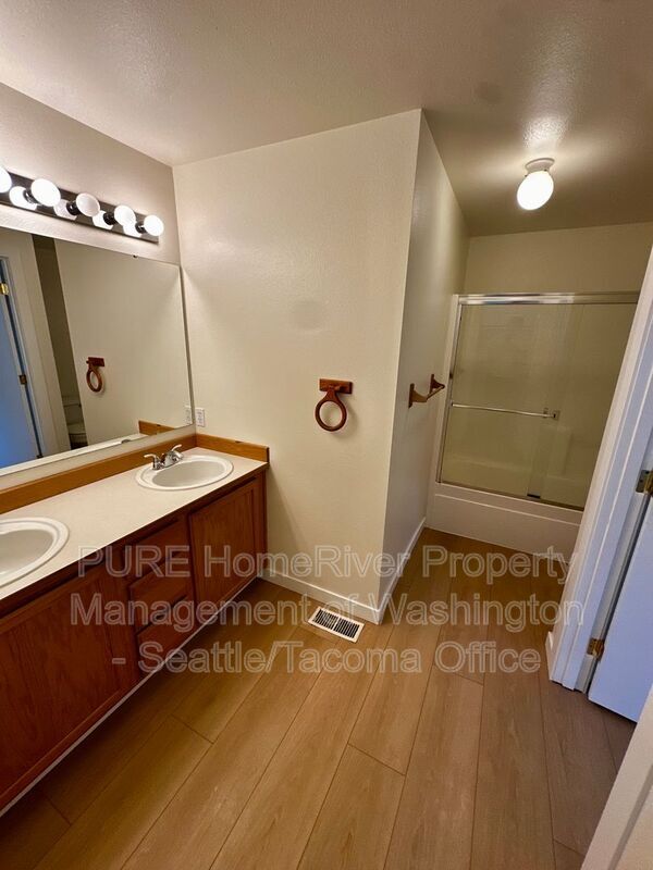 Building Photo - 23121 37th Ave E
