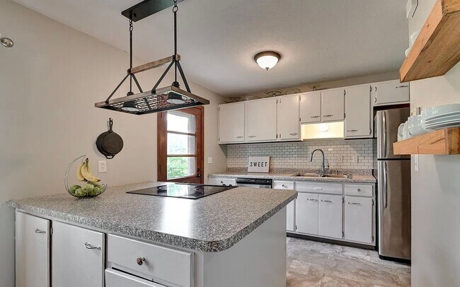 Building Photo - Coming Soon! Bright & Spacious 3 Bed Home with Finished Basement & Huge Backyard