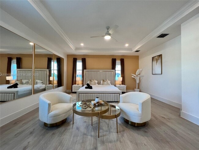 Building Photo - 11 NW 122nd Ave