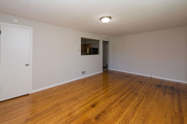 Building Photo - BRIDGETOWN- 3BEDROOM 1BATH W 1 CAR BUILT I...