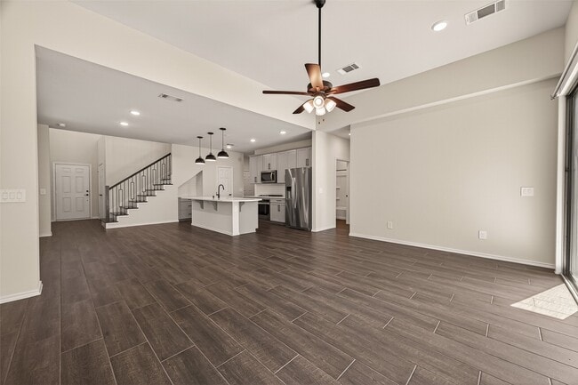 Building Photo - 3405 Knighton Hill Dr