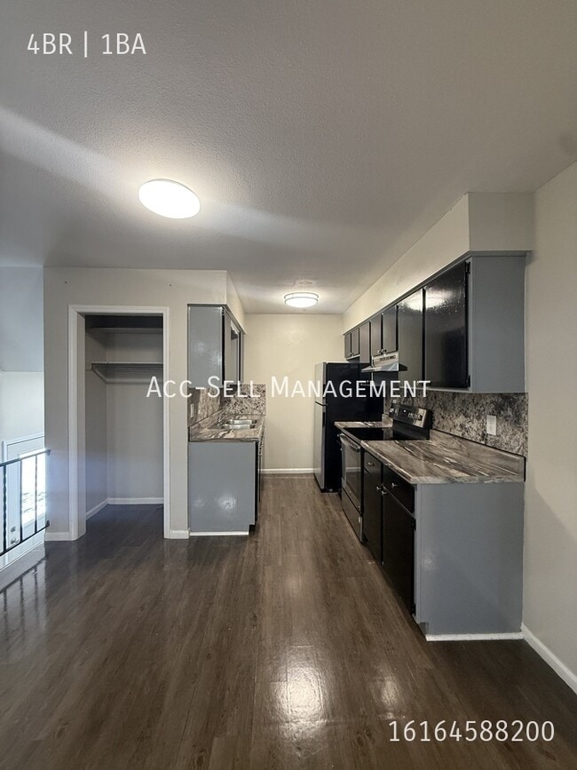 Building Photo - 5231 Rich-