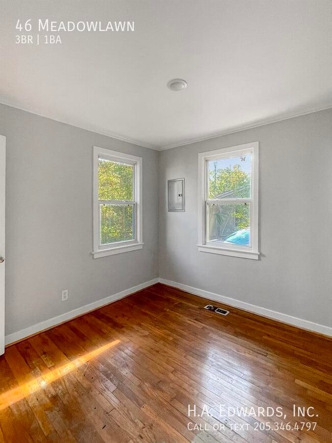 Building Photo - 46 Meadowlawn-