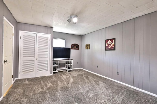 Building Photo - 202 W North St