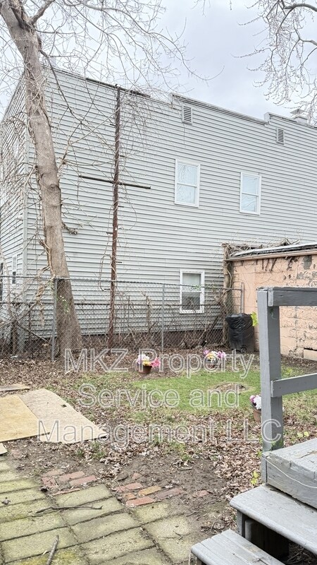 Building Photo - 279 Ontario St