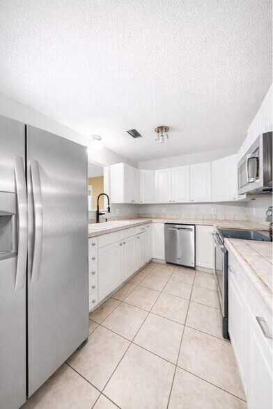 Building Photo - 2227 Willie Vause Rd