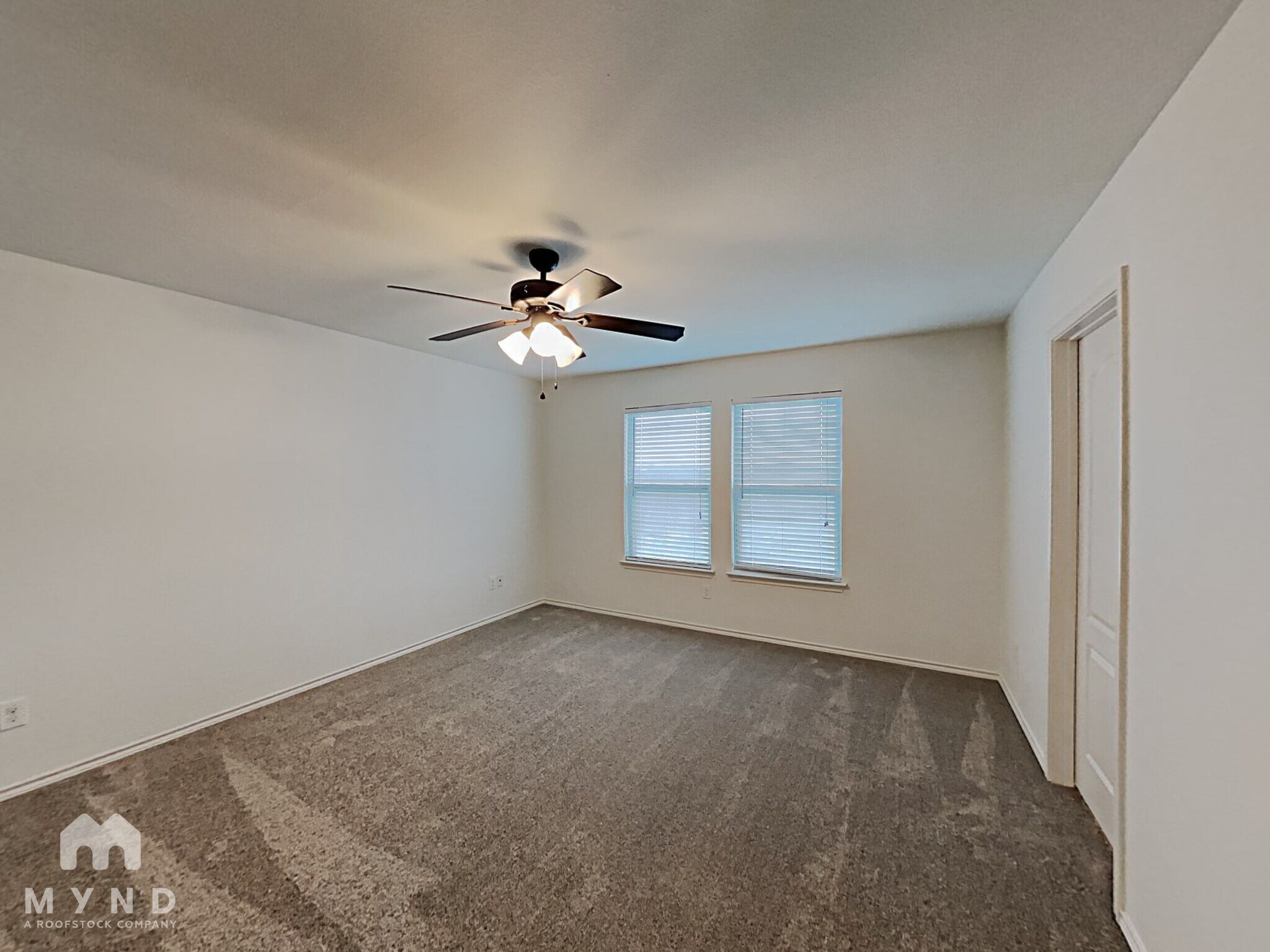 Building Photo - 440 Stonebrook Dr