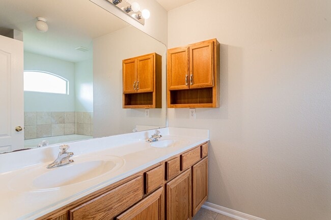 Building Photo - 3400 Bratton Ridge Crossing