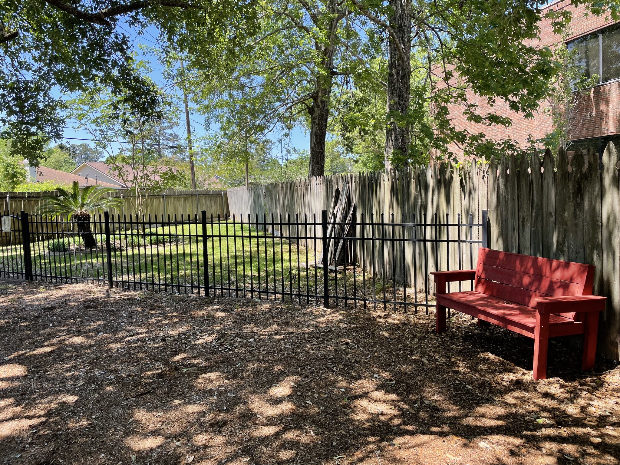 Small fenced doggy park area in the complex - 500 Aries Dr