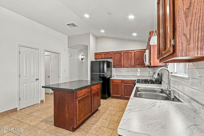 Building Photo - 2724 Granite Rock Pl