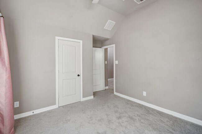 Building Photo - 19806 Morgan Jane Way