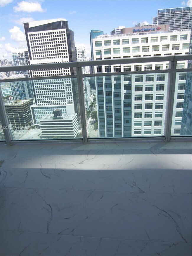 Building Photo - 951 Brickell Ave