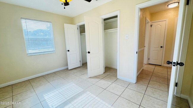 Building Photo - 4 Cypress Cir