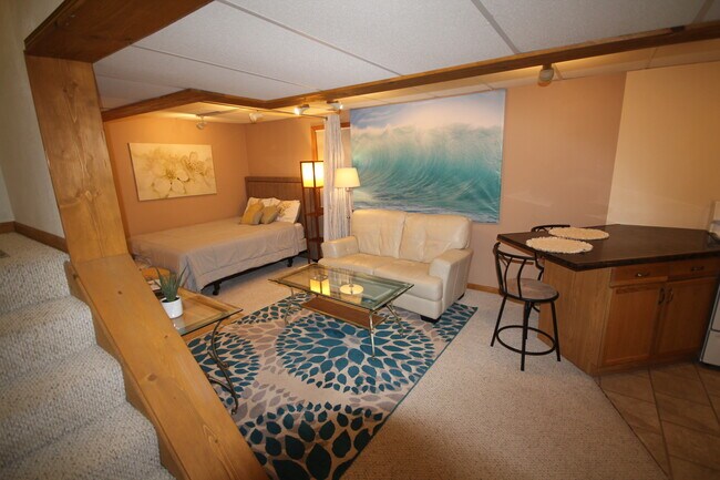 Building Photo - 289 Lionel Ln