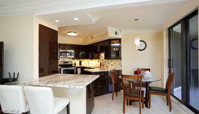 Building Photo - 4551 Gulf Shore Blvd N