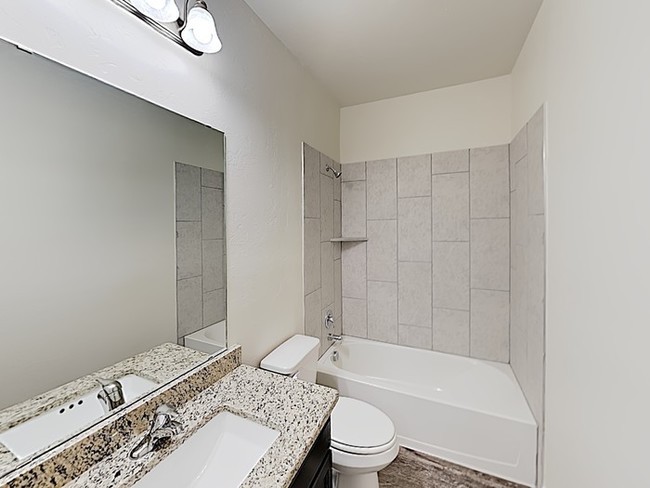 Building Photo - Brand-new one-story home in Savannah Lakes.