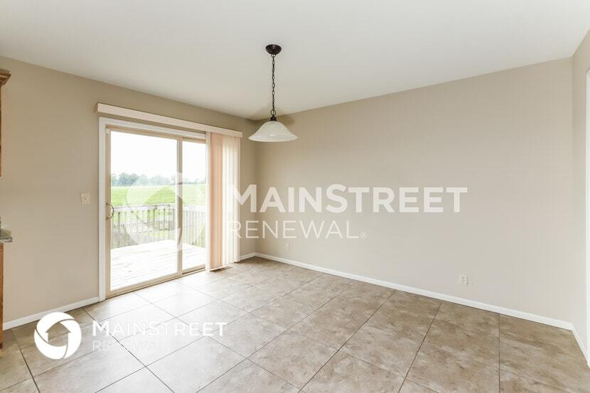 Building Photo - 310 Golfview Dr