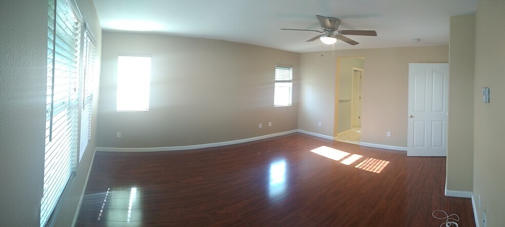 Building Photo - 5020 Trouville Ln