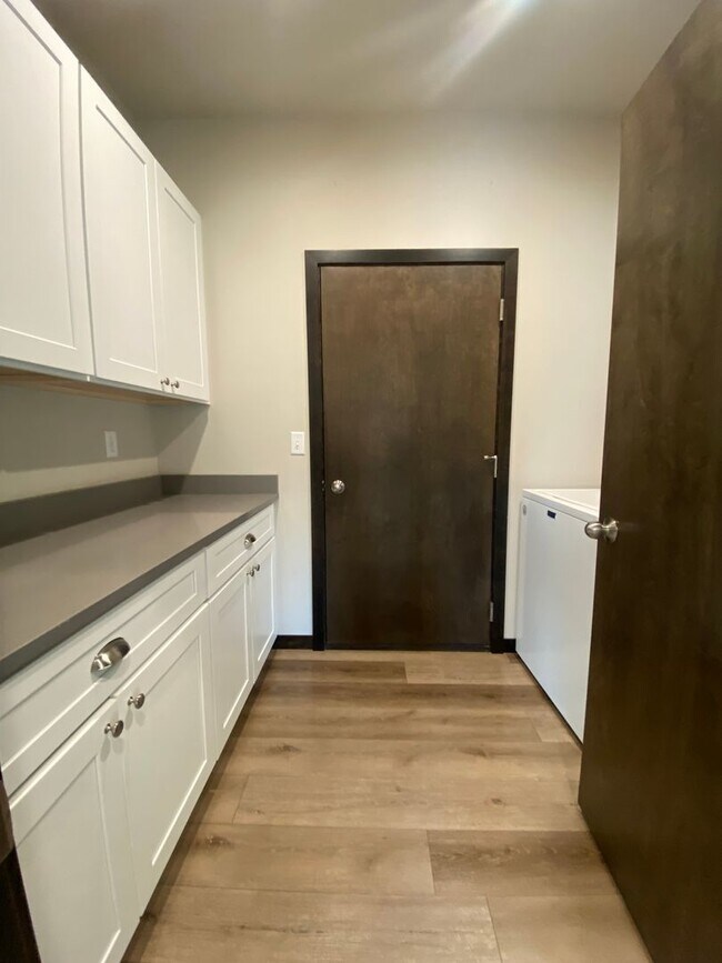 Building Photo - 4310-4312 N Centennial Ln