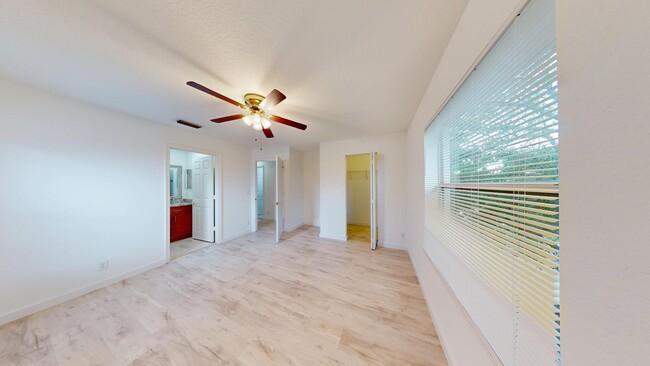 Building Photo - 105 Pheasant Run Blvd