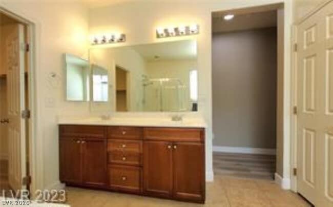 Building Photo - 9570 Rickshaw St