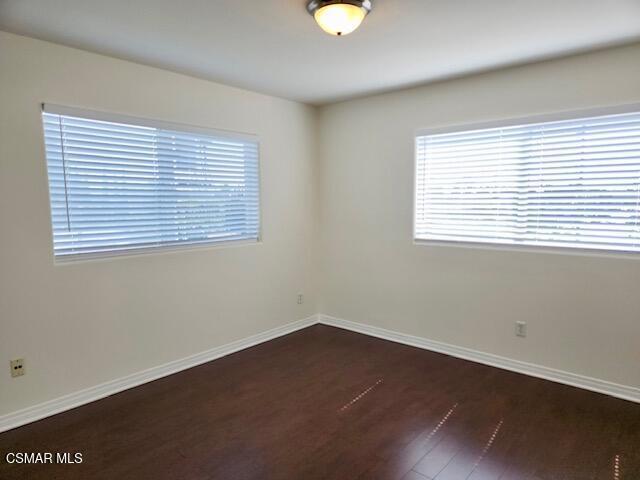Building Photo - 13525 Vanowen St