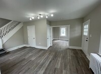 Building Photo - Single Family Home Available for Rent in t...