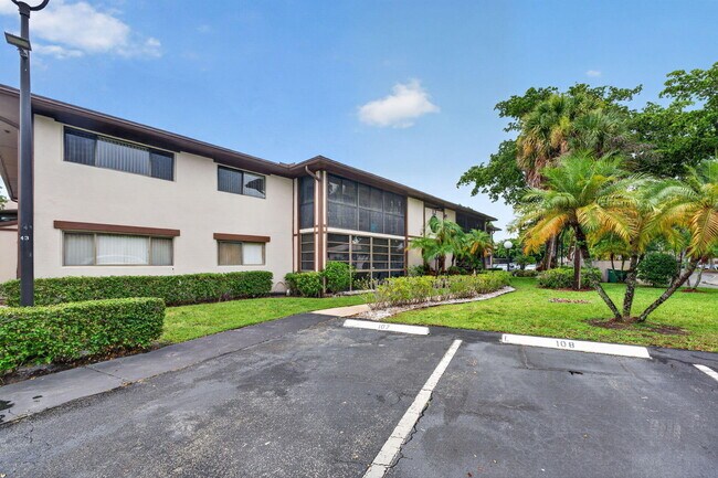 Building Photo - 9474 S Belfort Cir