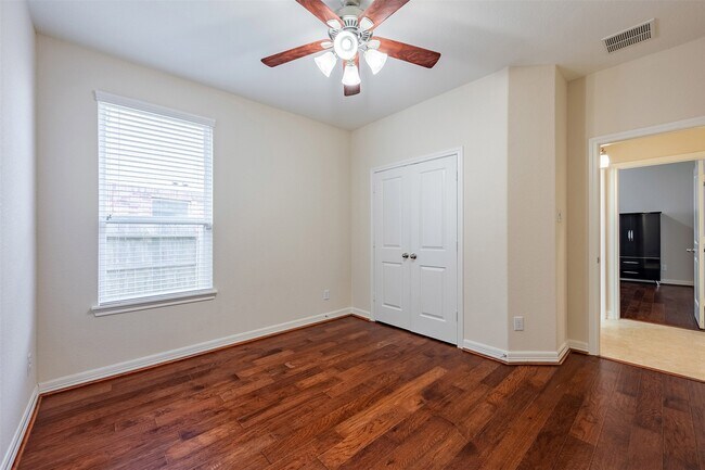 Building Photo - 5214 Lotus Canyon Ct