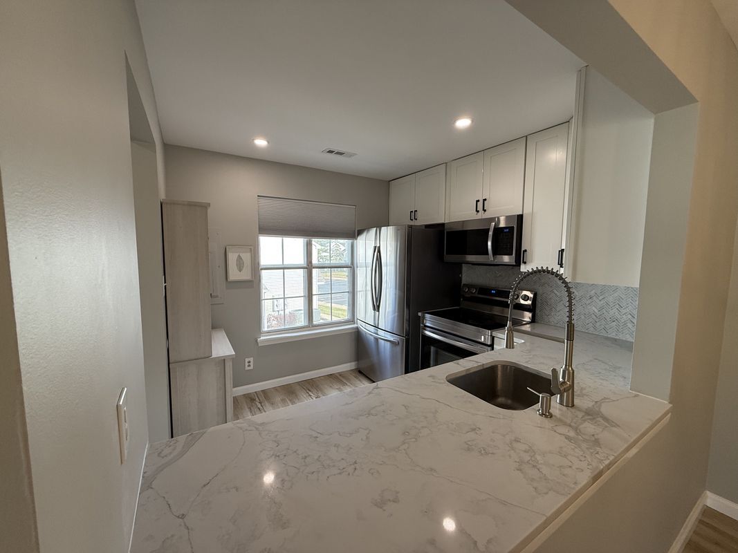 Building Photo - 315B Delancey Pl