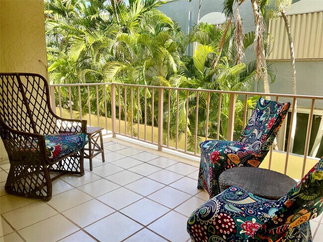 Building Photo - 4629 Poinciana St