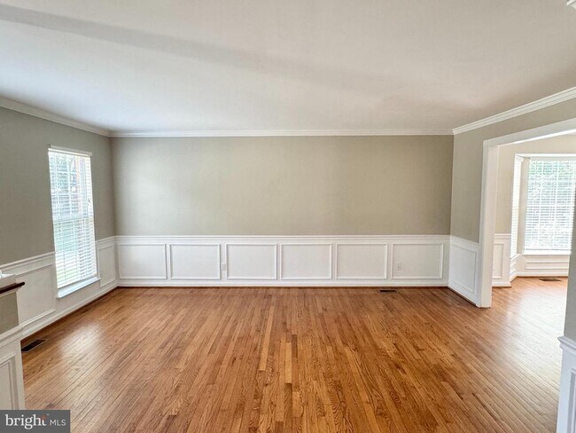 Building Photo - 16 Westchester Ct