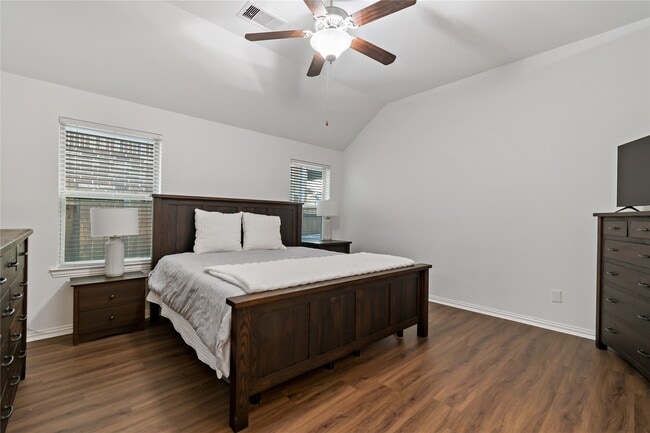 Building Photo - 4927 Applewood Crest Ln