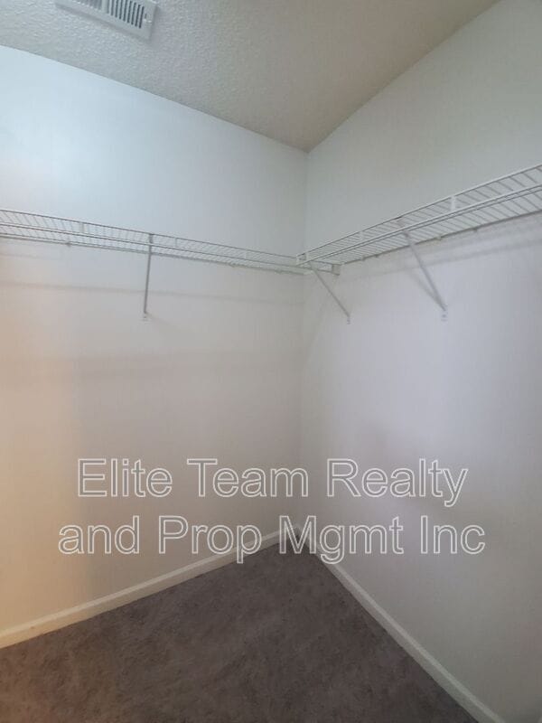 Building Photo - 10623 Campion Ct